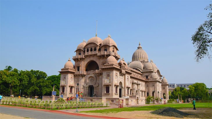 Visit Belur Math Stay at Howard Johnson Kolkata